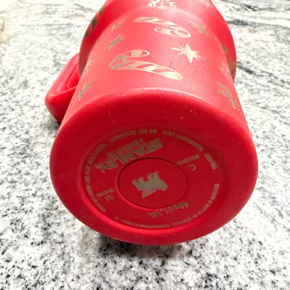 Stanley Grinch Red Tumbler RARE - Picture 9 of 9